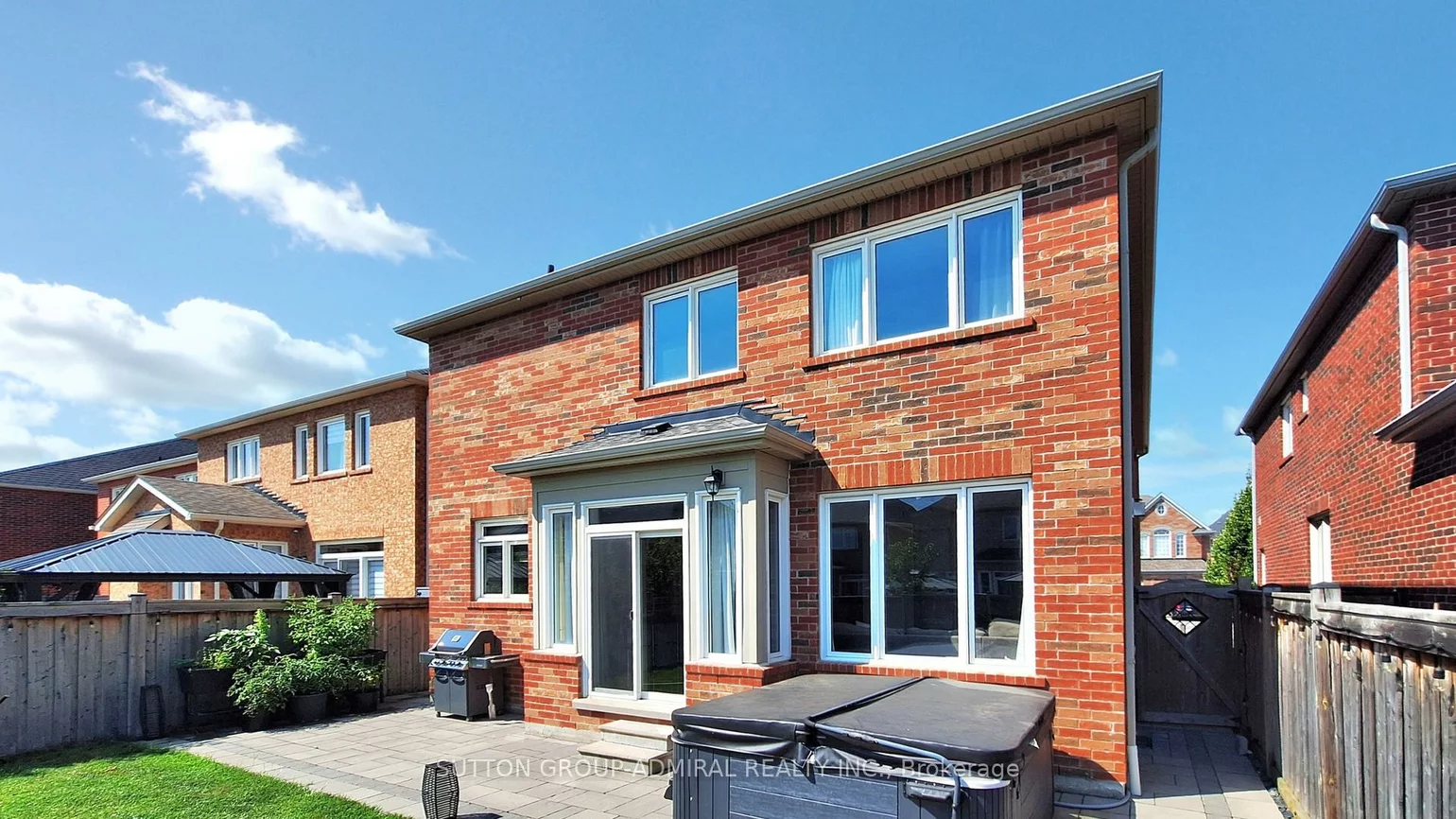 108, Stewart, Bradford, Bradford West Gwillimbury