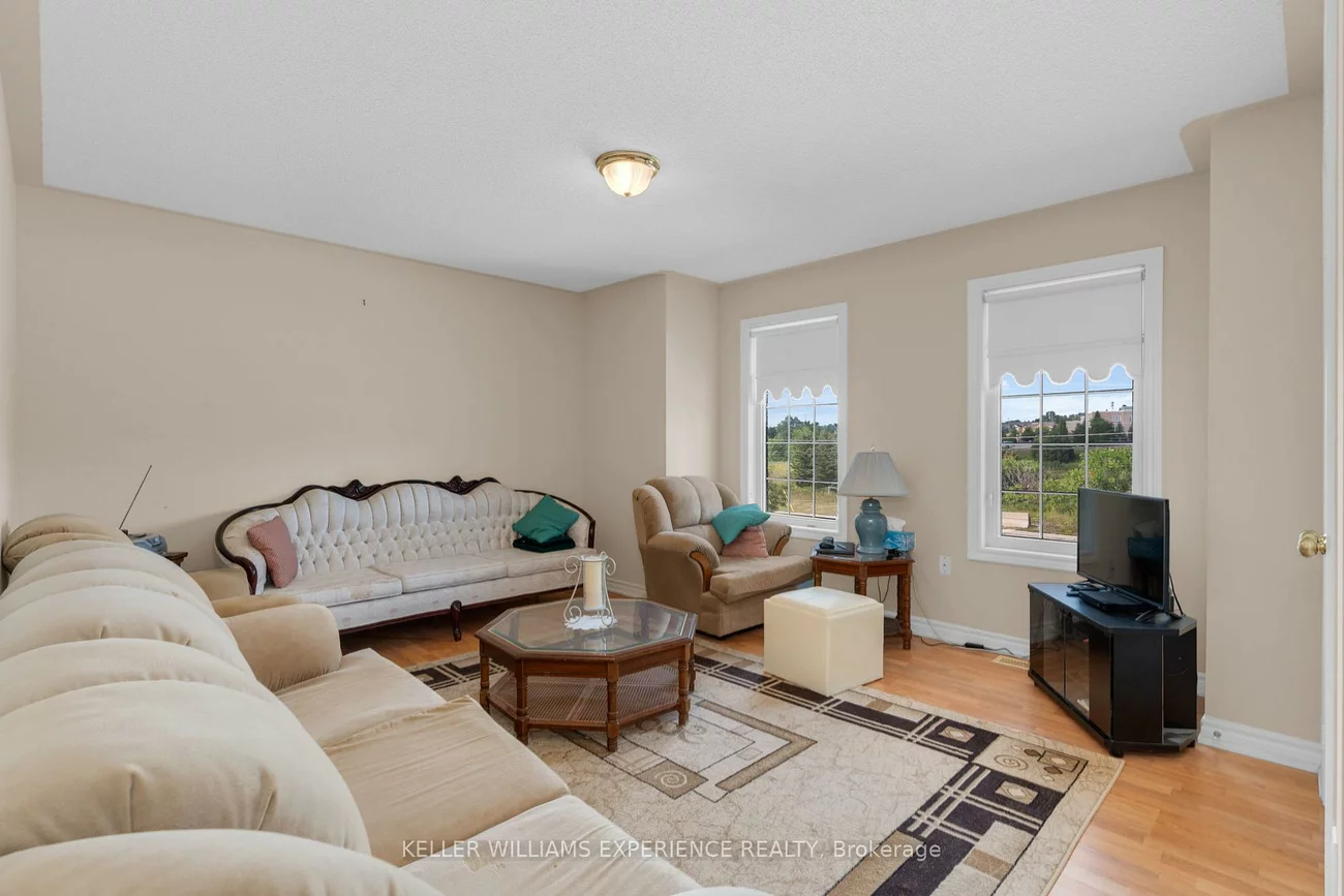 503, Simcoe, Bradford, Bradford West Gwillimbury