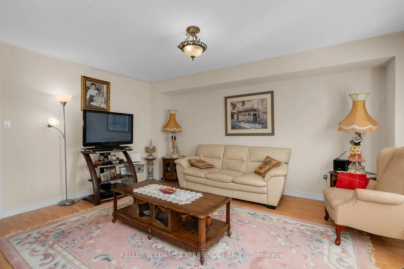503, Simcoe, Bradford, Bradford West Gwillimbury