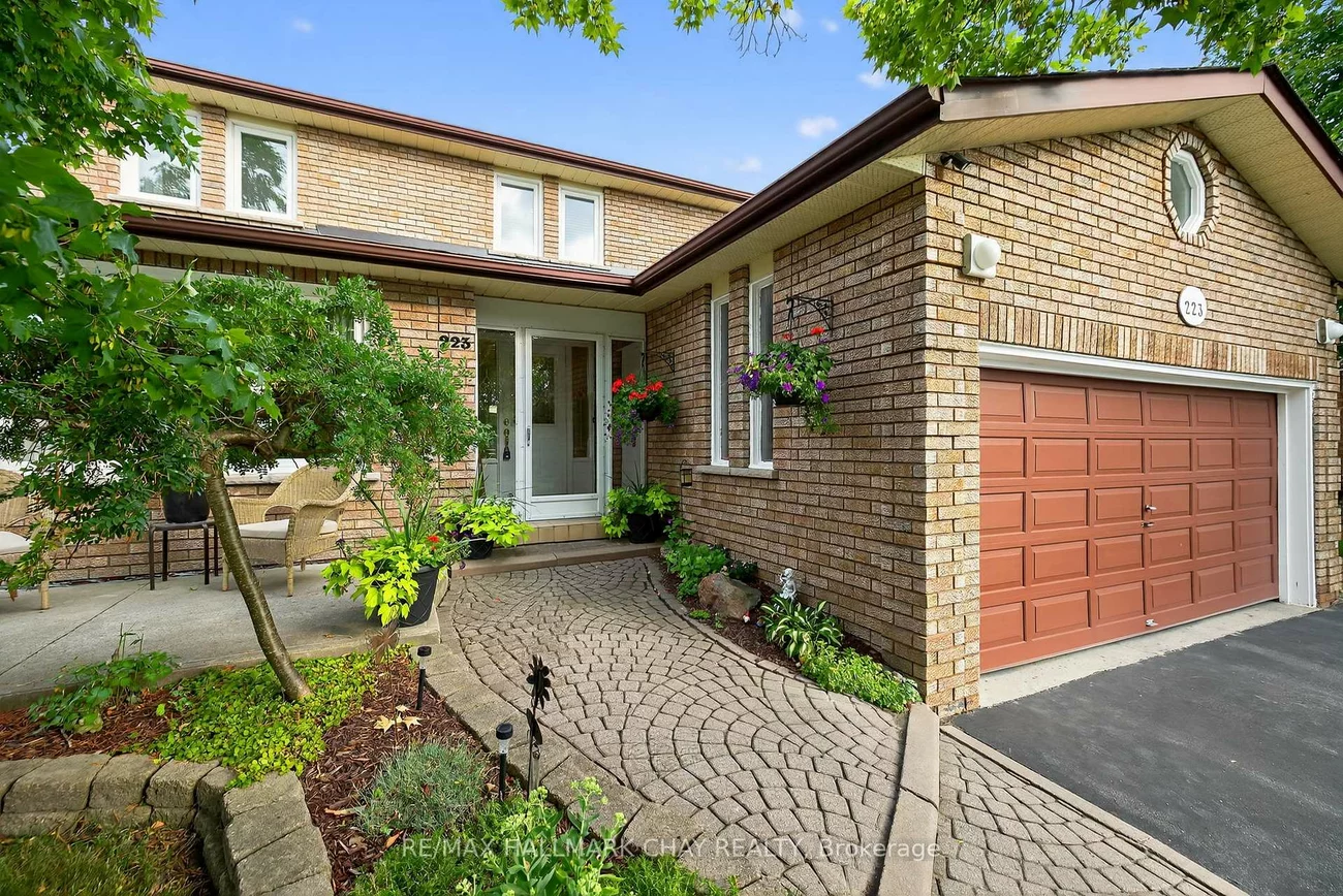 223, Miller Park, Bradford, Bradford West Gwillimbury