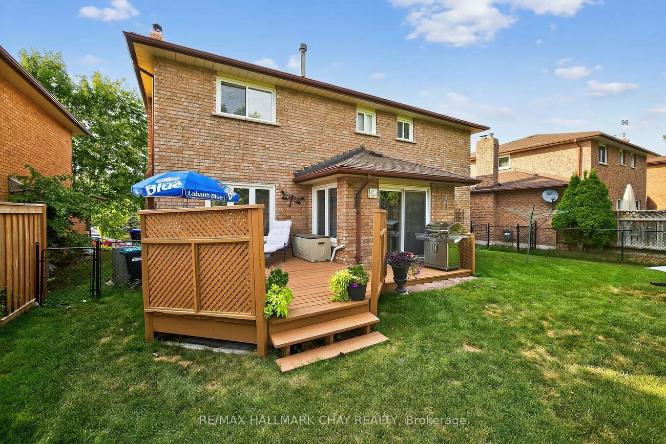 223, Miller Park, Bradford, Bradford West Gwillimbury