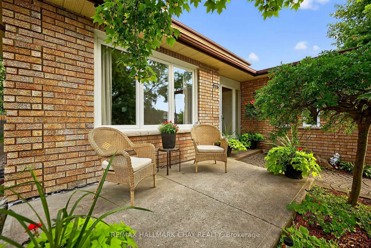 223, Miller Park, Bradford, Bradford West Gwillimbury