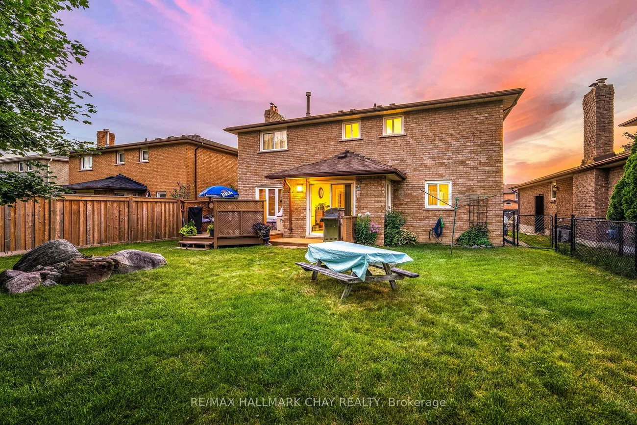 223, Miller Park, Bradford, Bradford West Gwillimbury