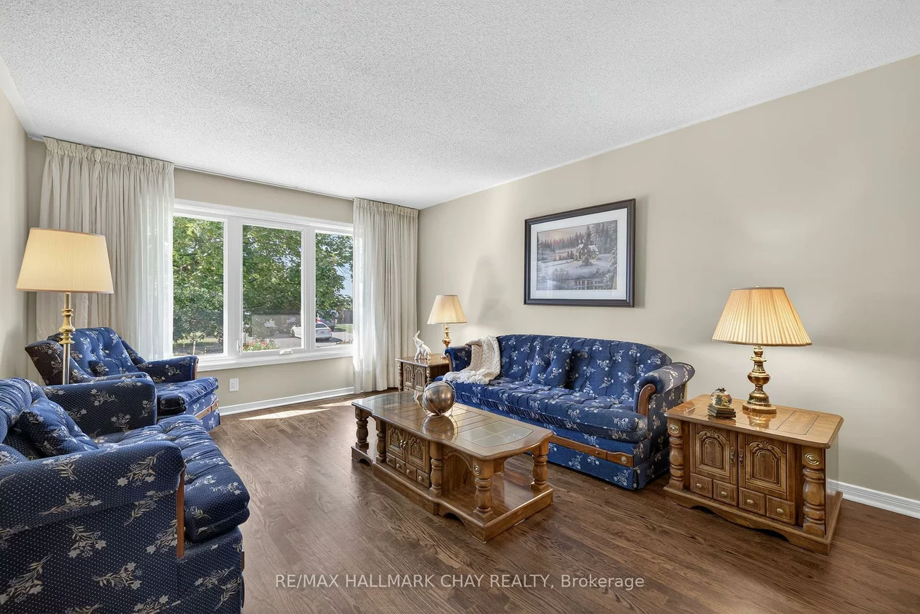 223, Miller Park, Bradford, Bradford West Gwillimbury