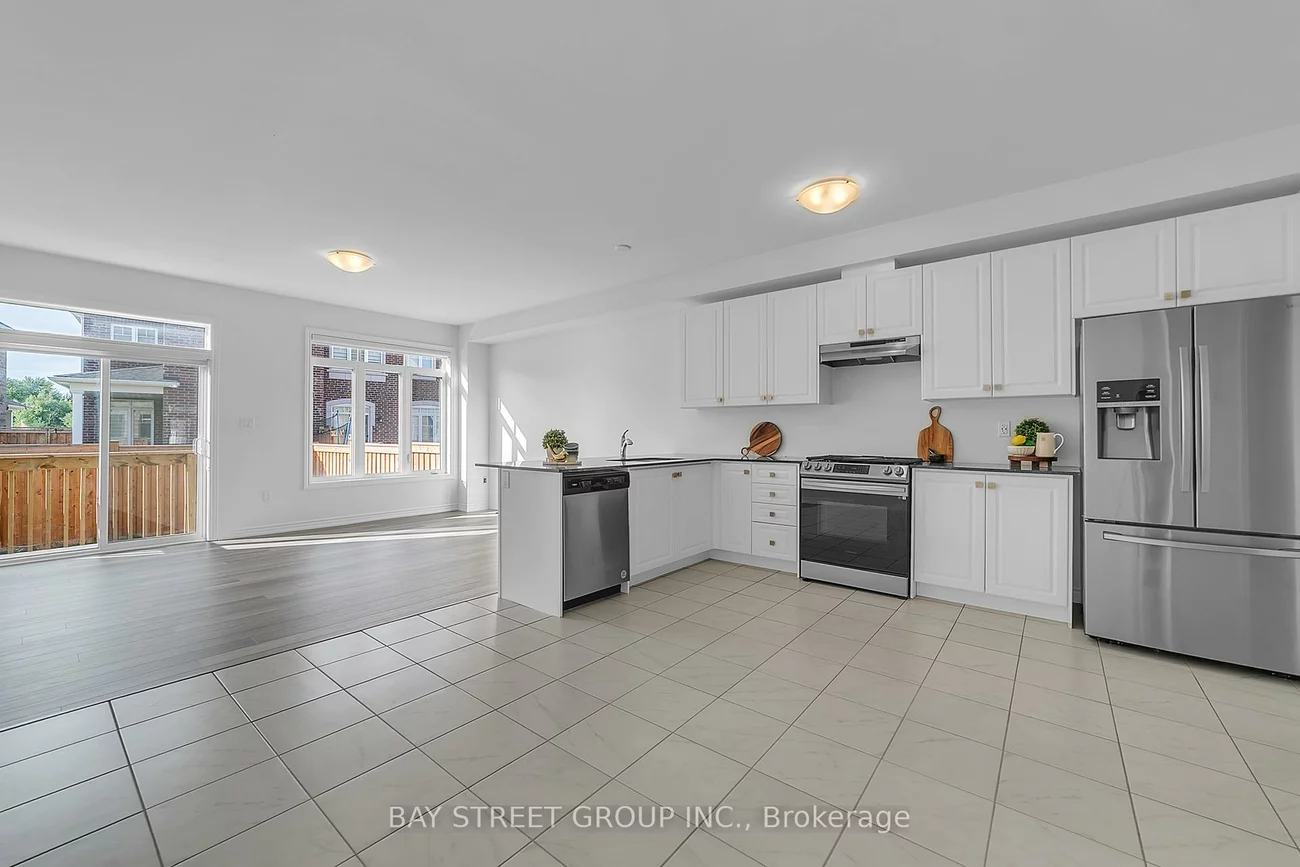 6, Westlake, Bradford, Bradford West Gwillimbury