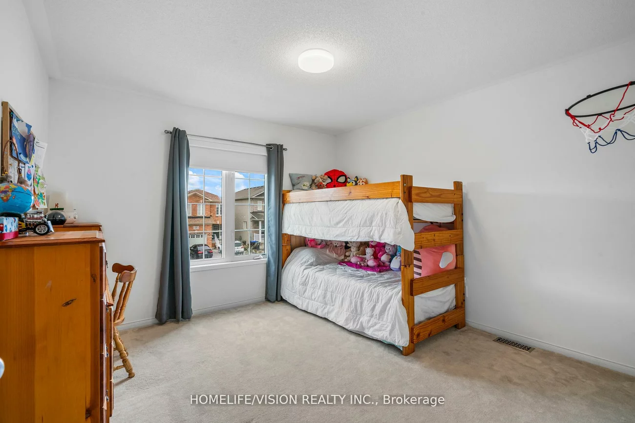 25, Long, Bradford, Bradford West Gwillimbury