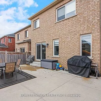 25, Long, Bradford, Bradford West Gwillimbury