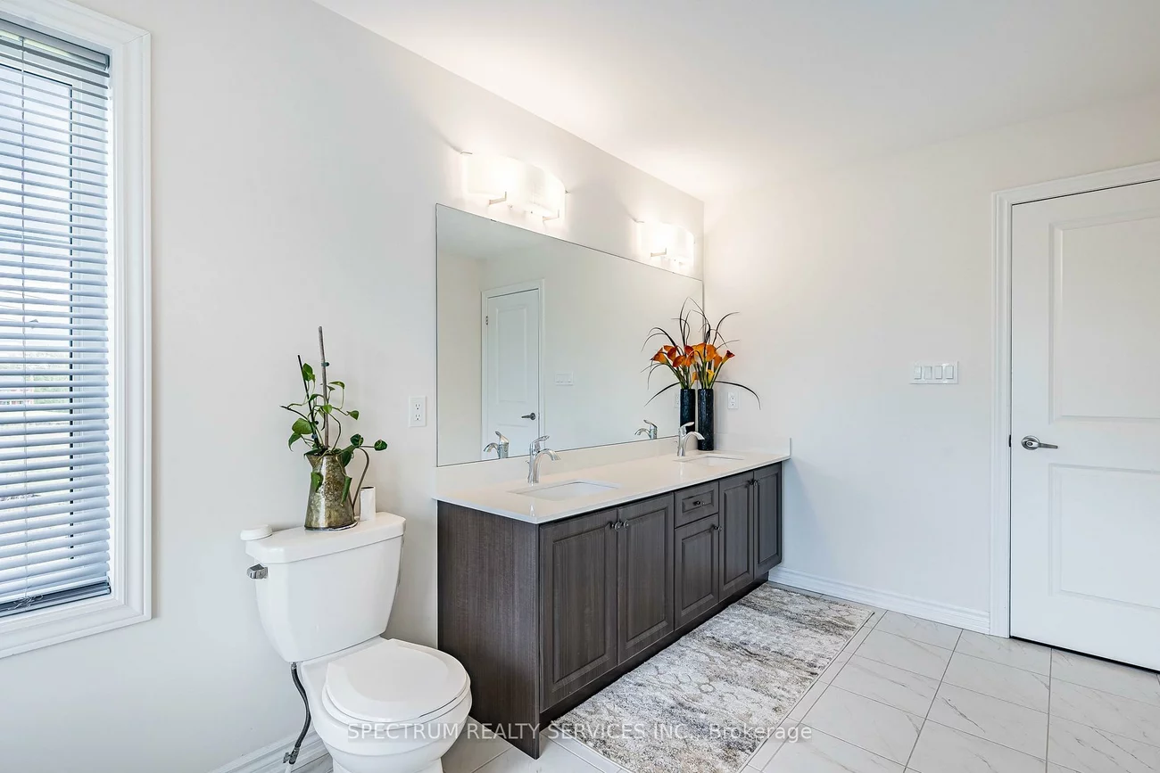 250, FERRAGINE, Bradford, Bradford West Gwillimbury