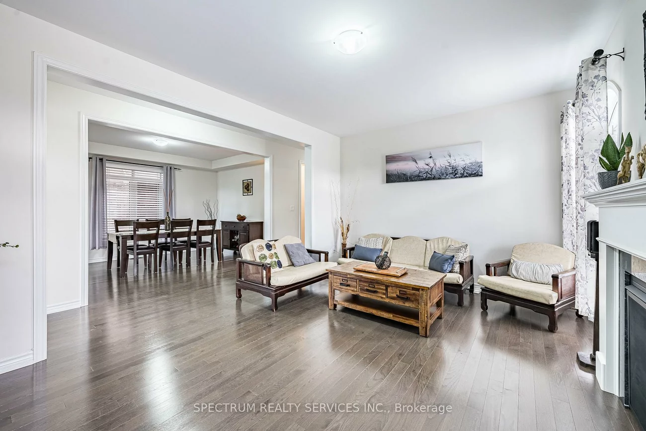 250, FERRAGINE, Bradford, Bradford West Gwillimbury