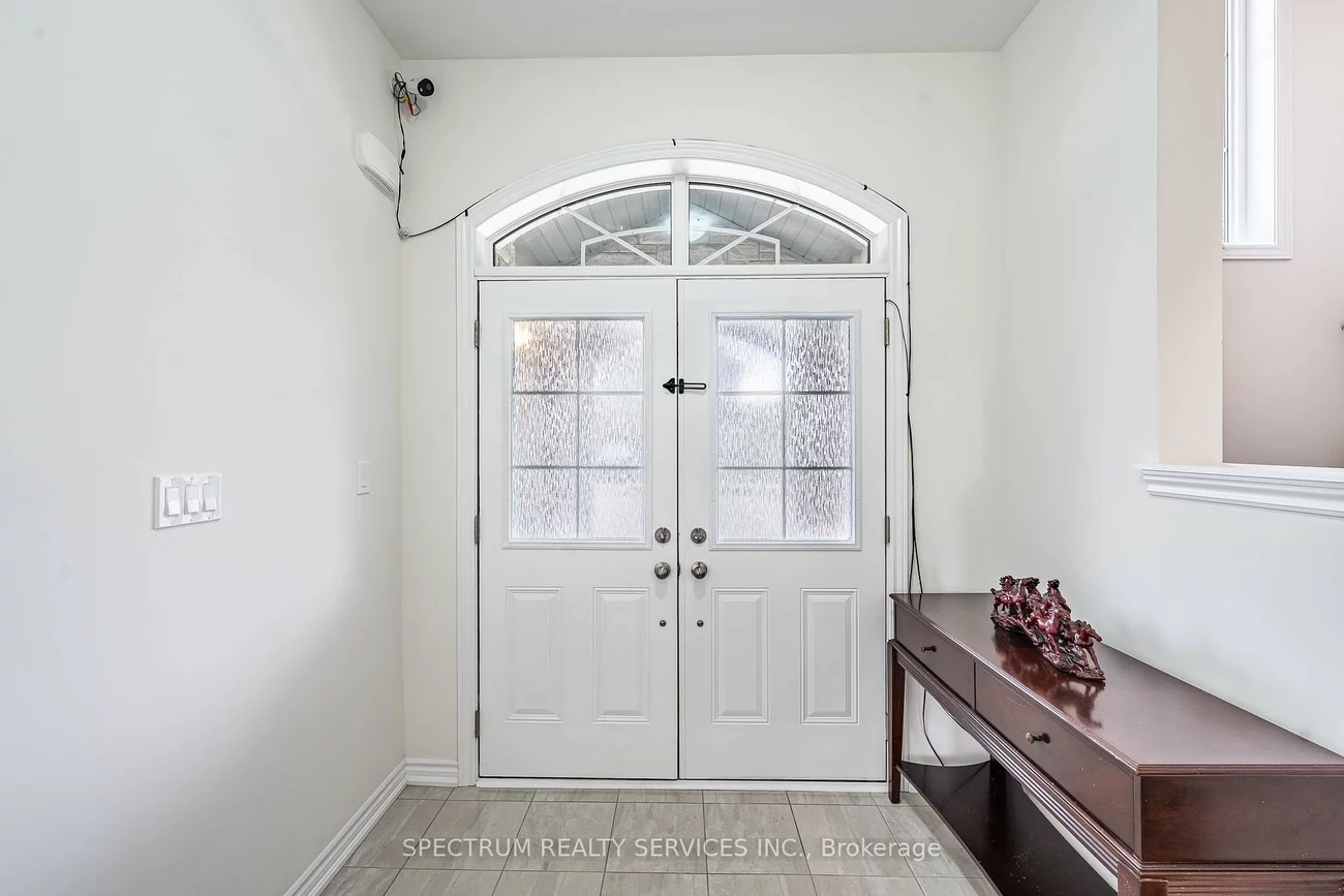 250, FERRAGINE, Bradford, Bradford West Gwillimbury