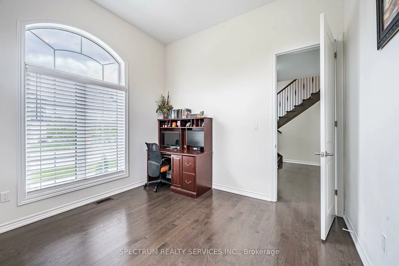 250, FERRAGINE, Bradford, Bradford West Gwillimbury