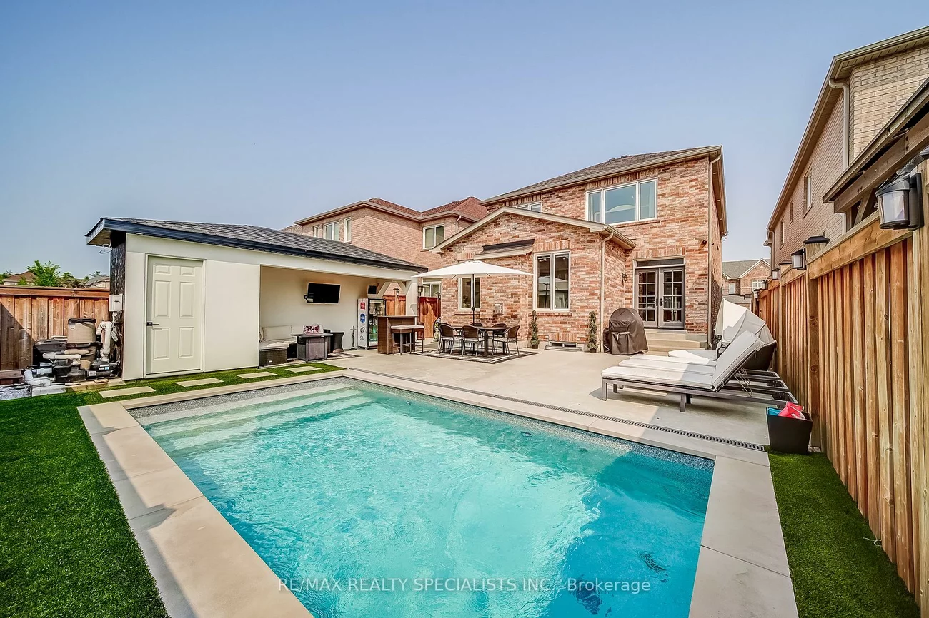 72, Empire, Bradford, Bradford West Gwillimbury
