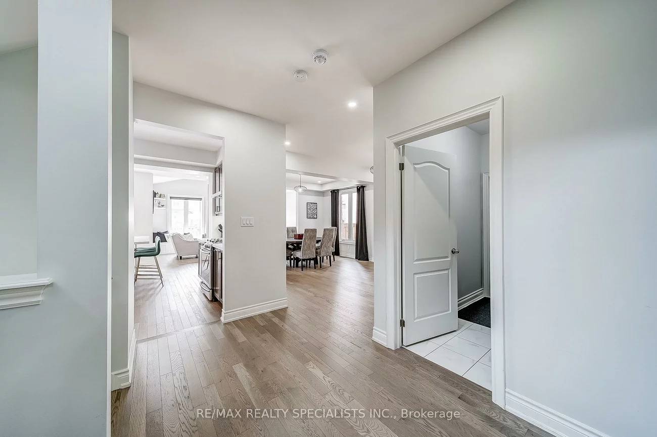 72, Empire, Bradford, Bradford West Gwillimbury