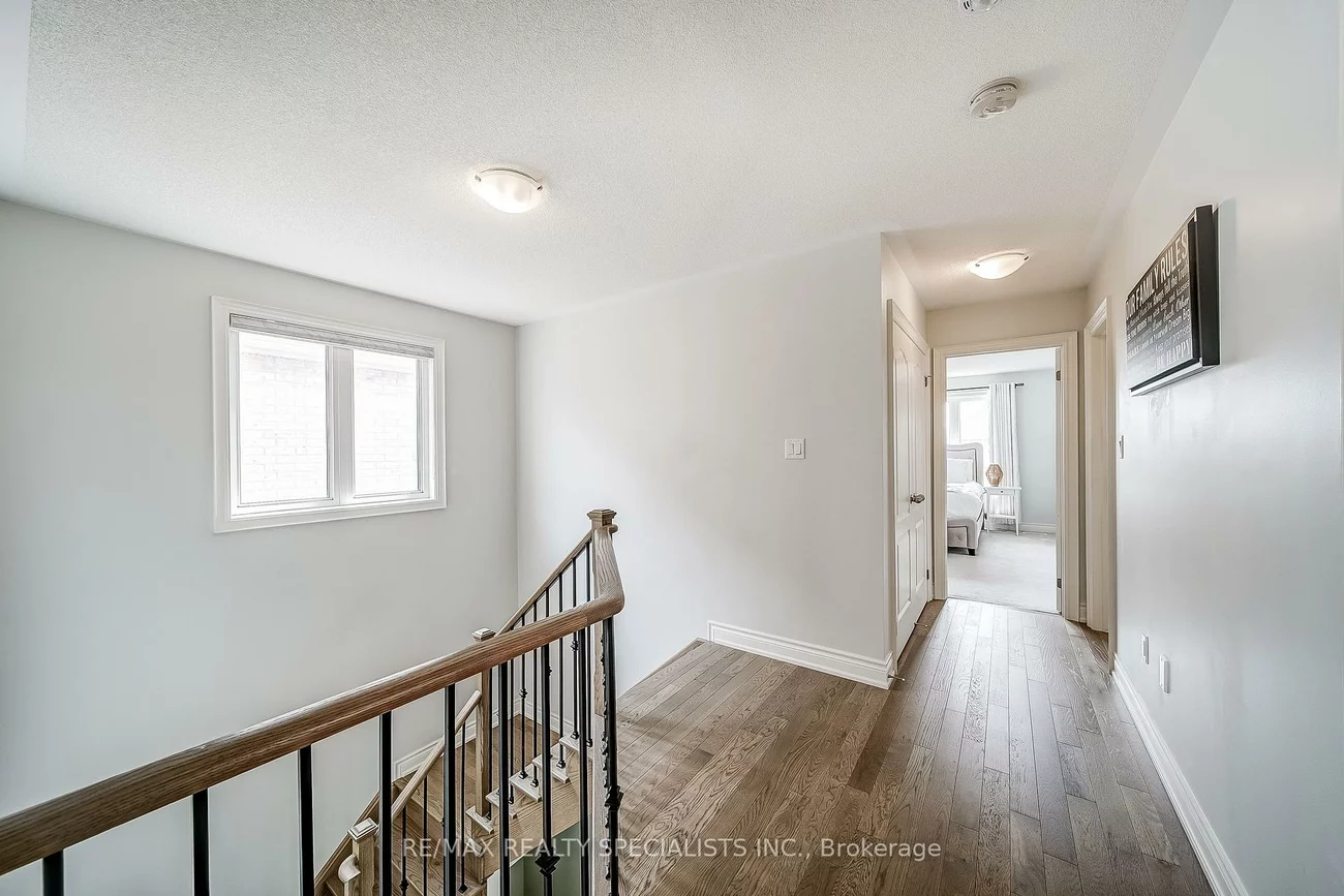 72, Empire, Bradford, Bradford West Gwillimbury