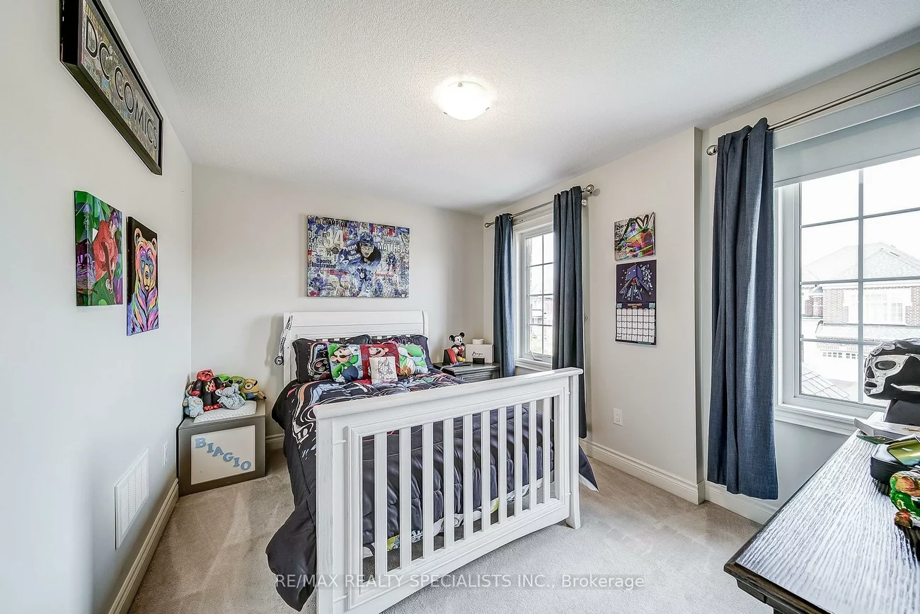 72, Empire, Bradford, Bradford West Gwillimbury