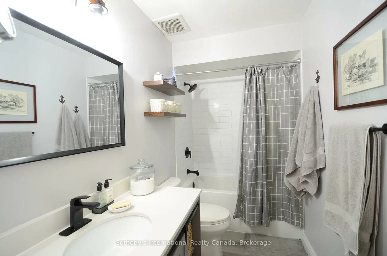 6, Longview, Bradford, Bradford West Gwillimbury