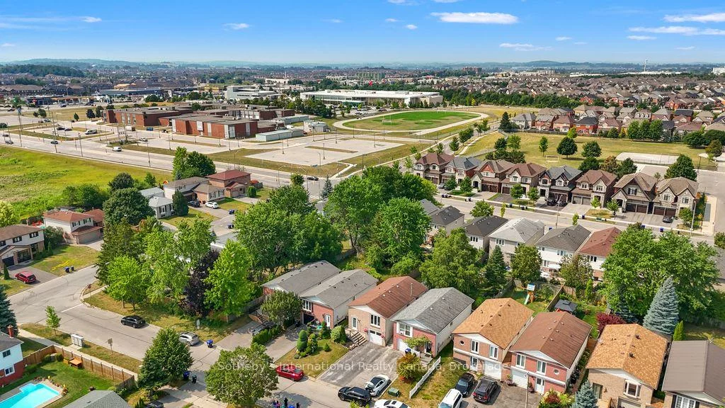 6, Longview, Bradford, Bradford West Gwillimbury