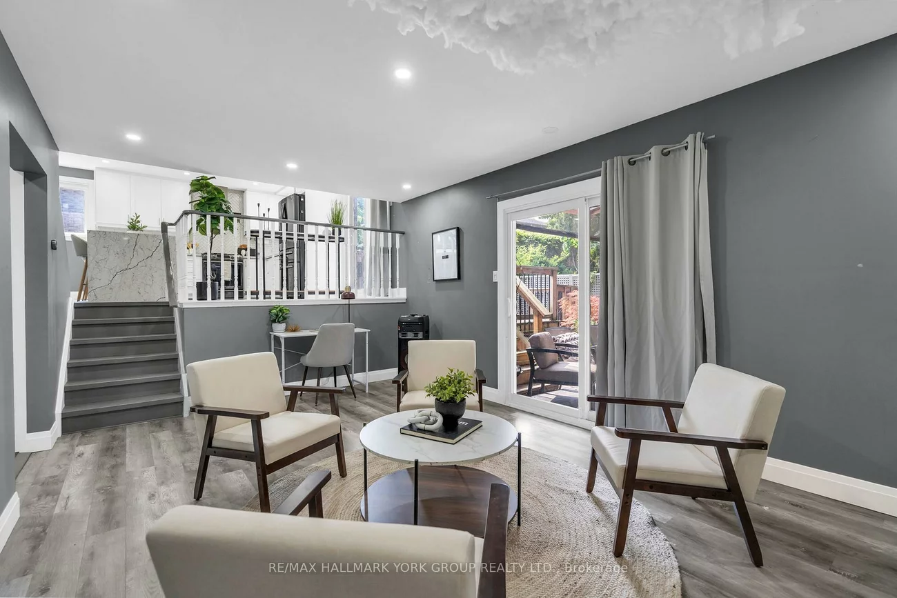 103, Wood, Bradford, Bradford West Gwillimbury