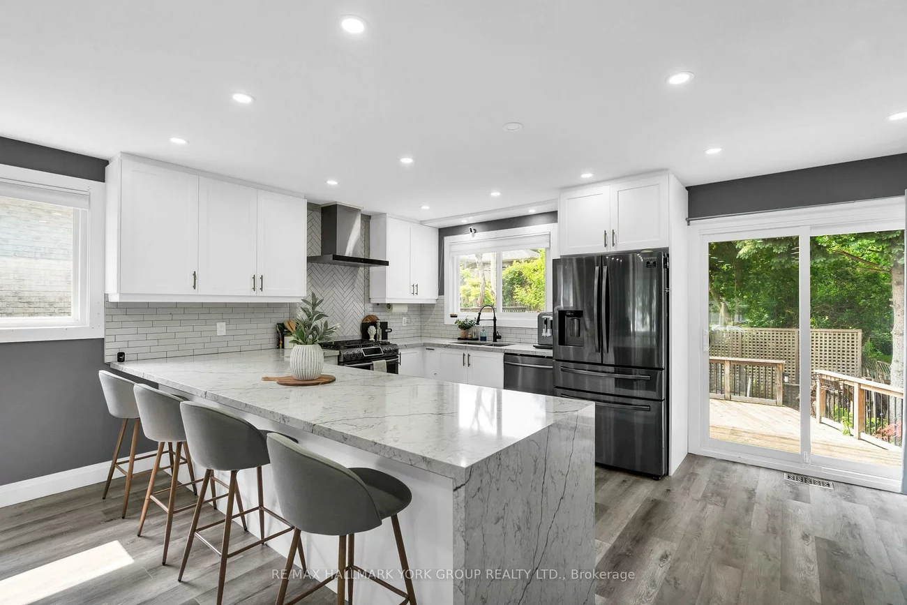 103, Wood, Bradford, Bradford West Gwillimbury