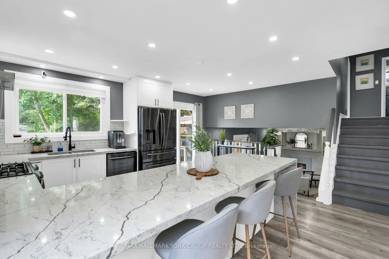 103, Wood, Bradford, Bradford West Gwillimbury