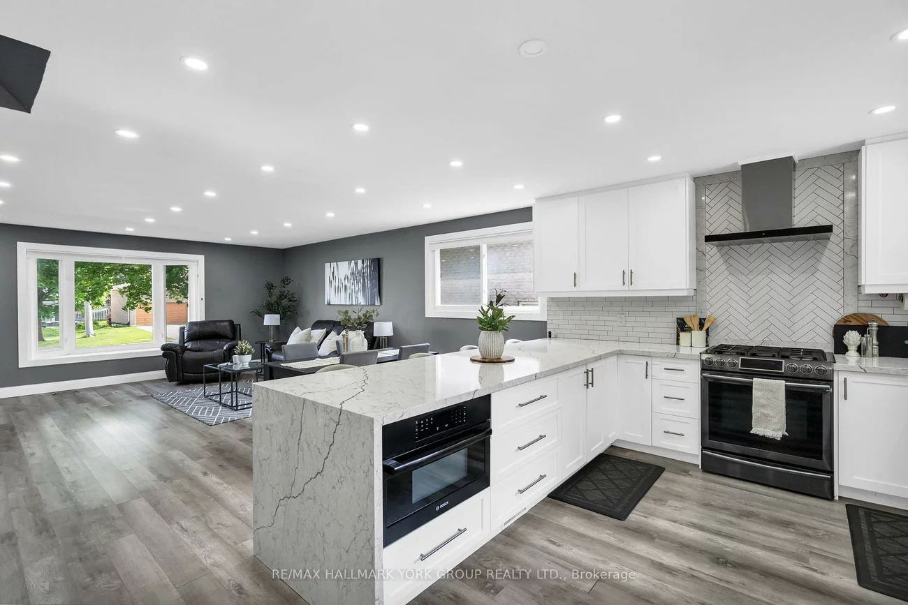 103, Wood, Bradford, Bradford West Gwillimbury