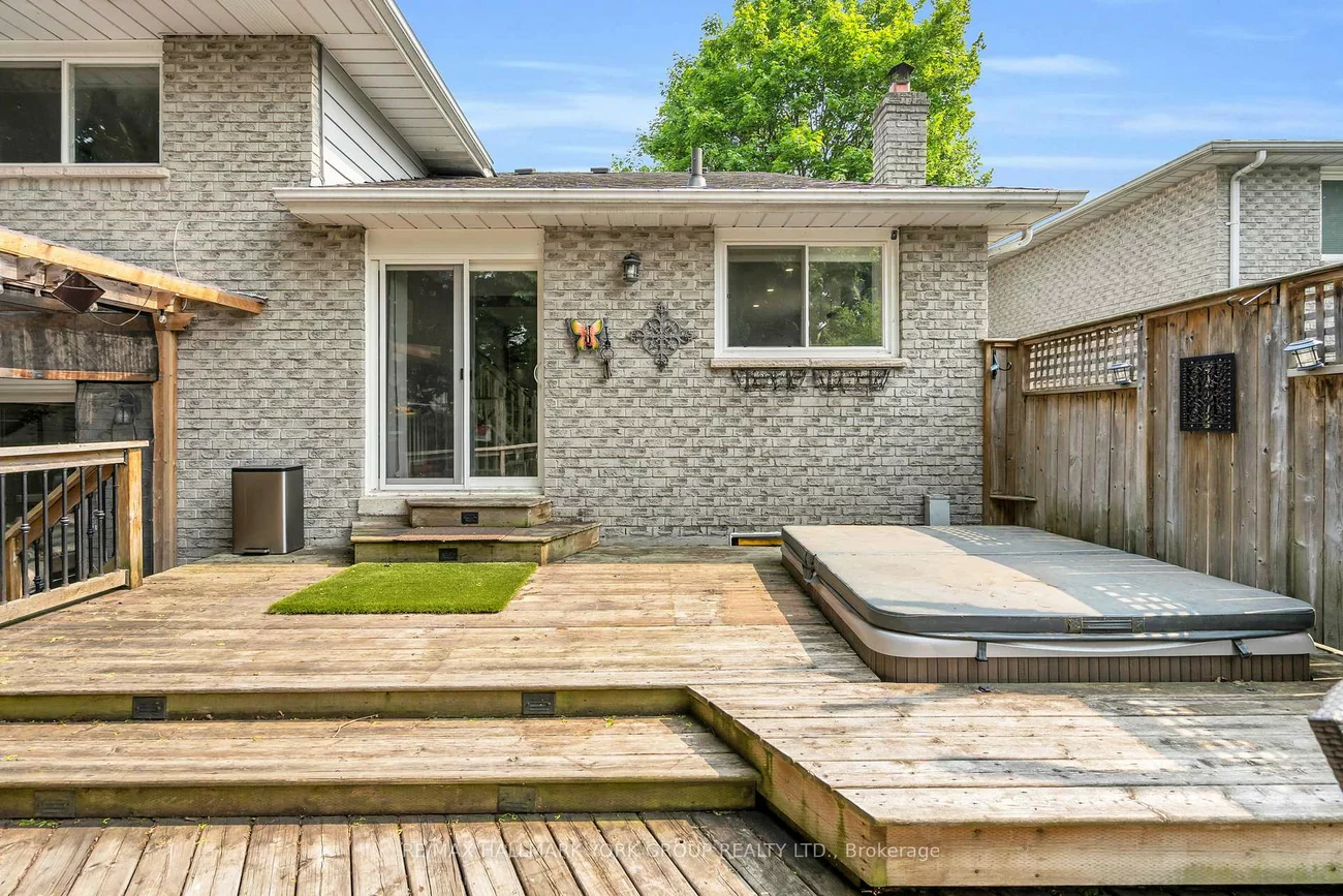 103, Wood, Bradford, Bradford West Gwillimbury