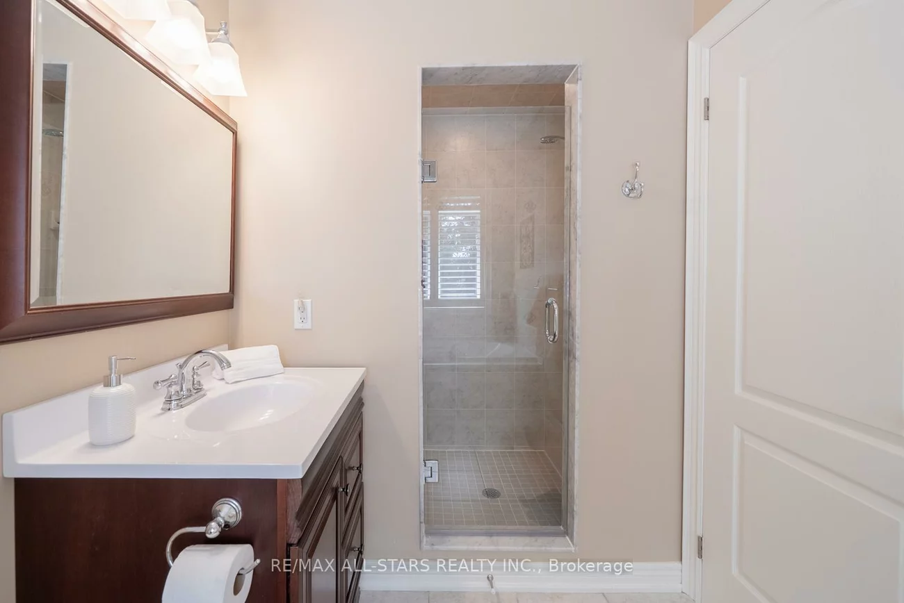 79, Gardiner, Bradford, Bradford West Gwillimbury