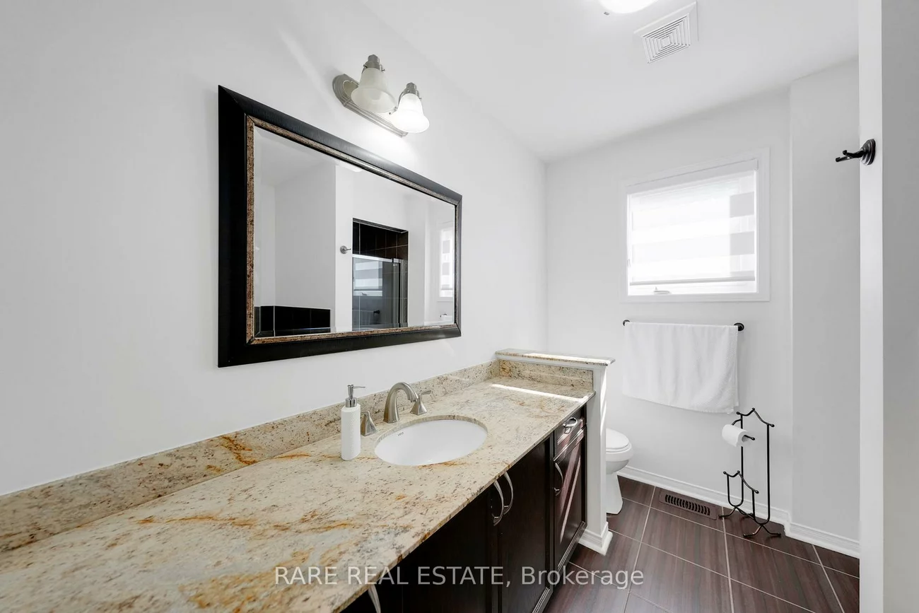 43, Acorn, Bradford, Bradford West Gwillimbury