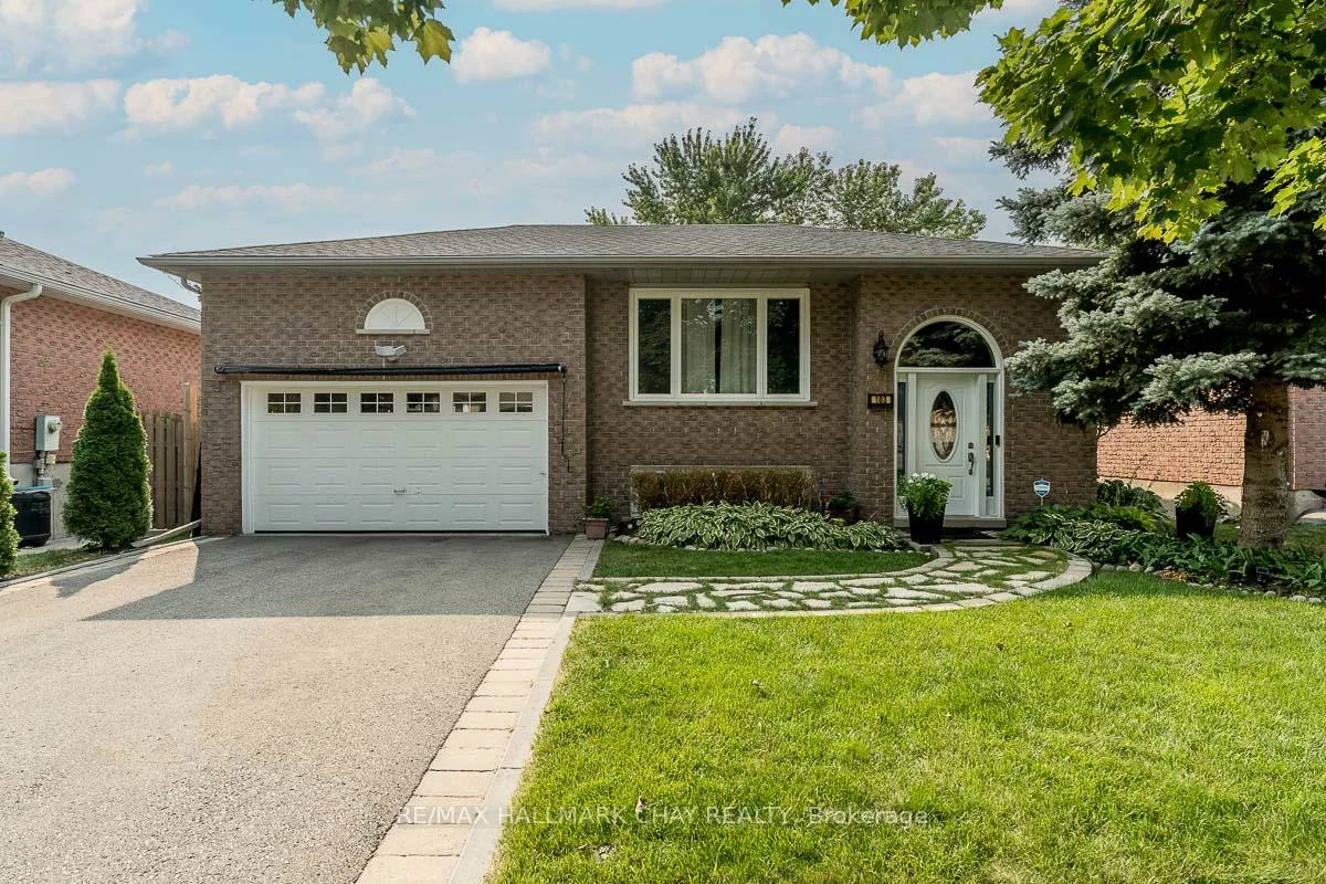 103, Imperial, Bradford, Bradford West Gwillimbury