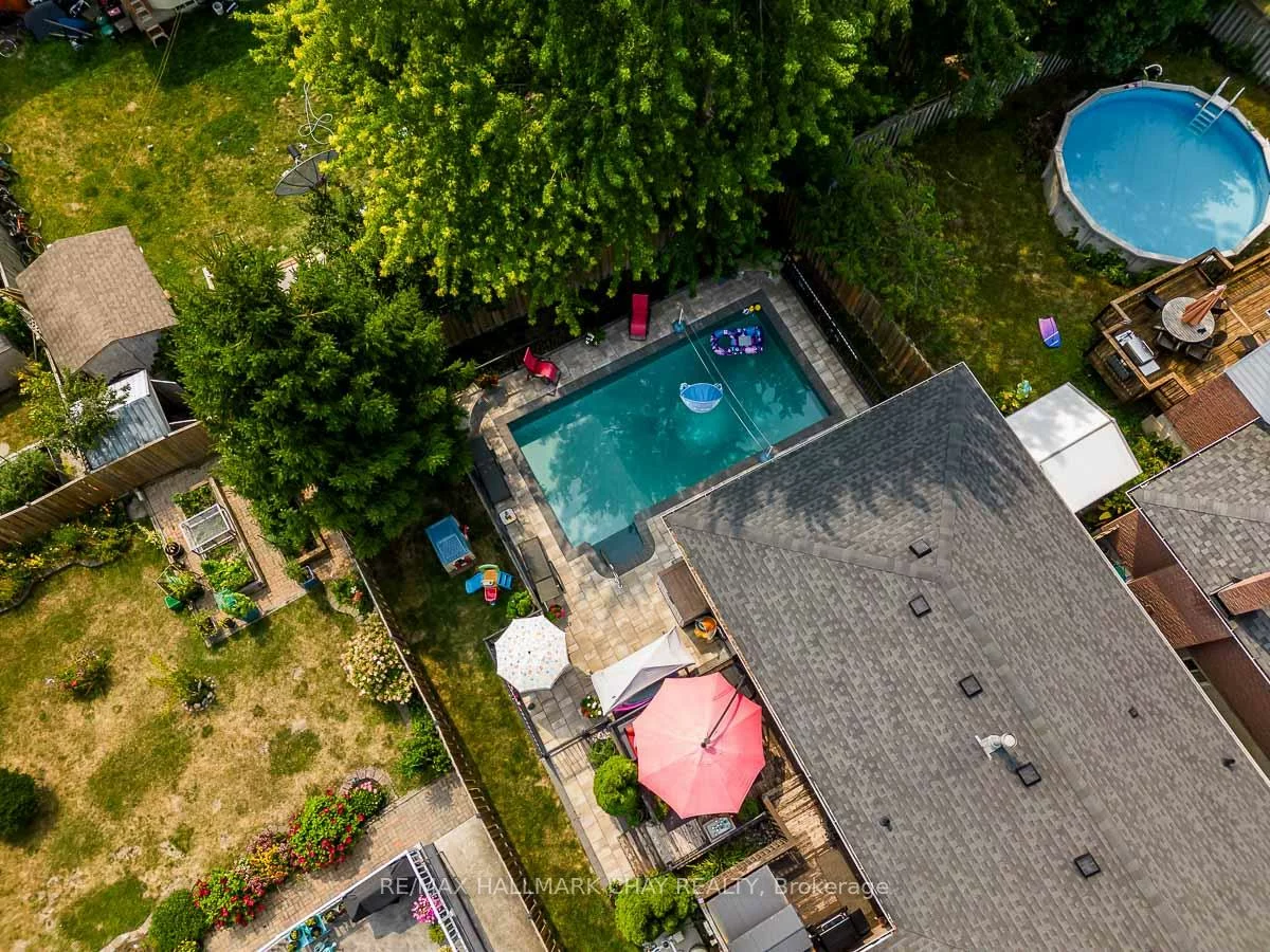 103, Imperial, Bradford, Bradford West Gwillimbury