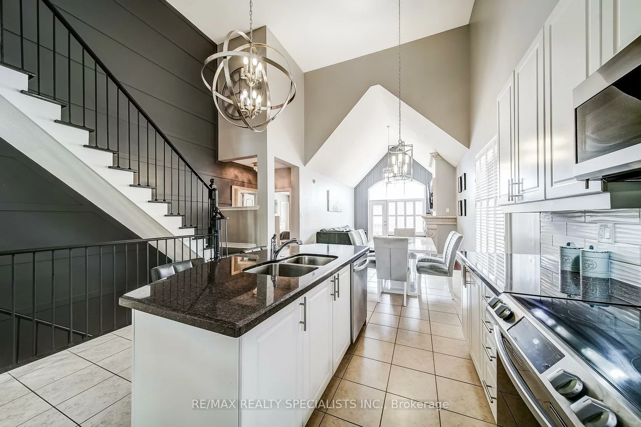 81, Corwin, Bradford, Bradford West Gwillimbury