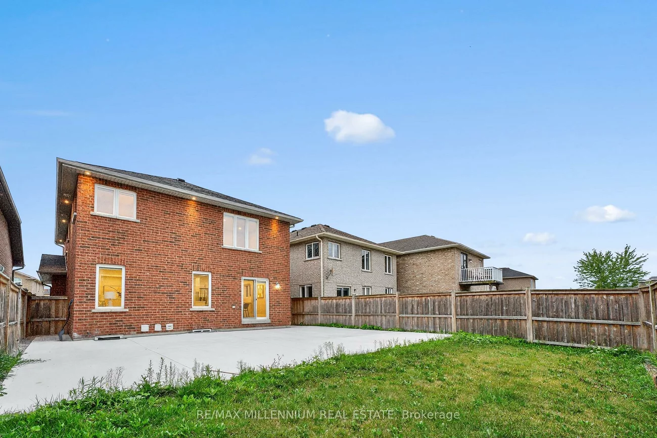 66, Armstrong, Bradford, Bradford West Gwillimbury