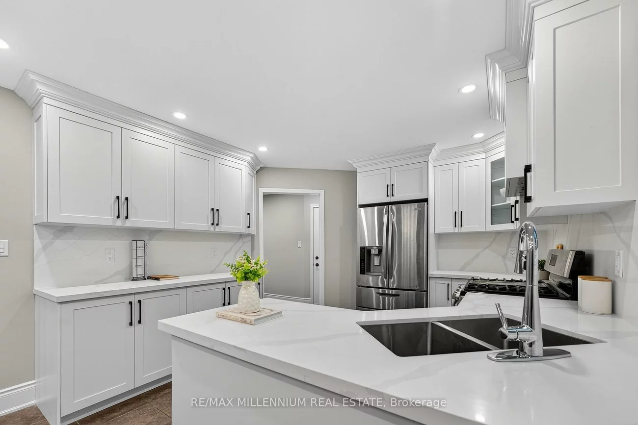66, Armstrong, Bradford, Bradford West Gwillimbury