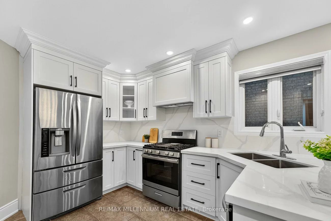 66, Armstrong, Bradford, Bradford West Gwillimbury