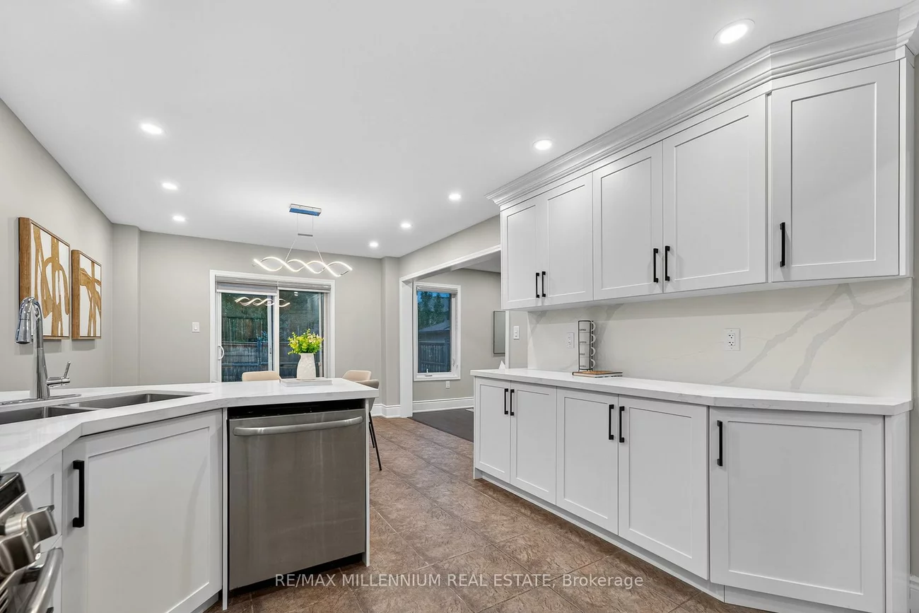 66, Armstrong, Bradford, Bradford West Gwillimbury