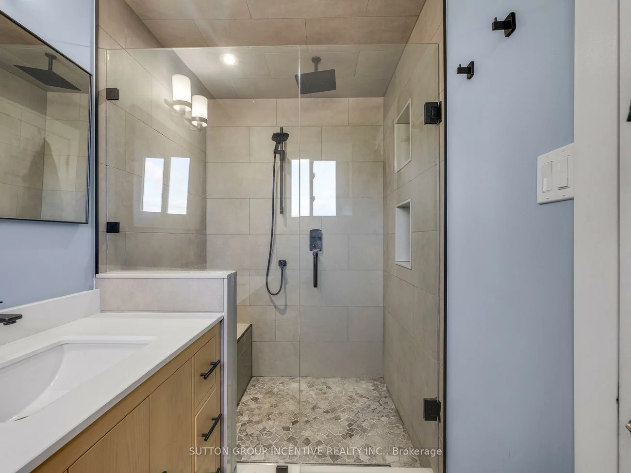 412, Orsi, Bradford, Bradford West Gwillimbury