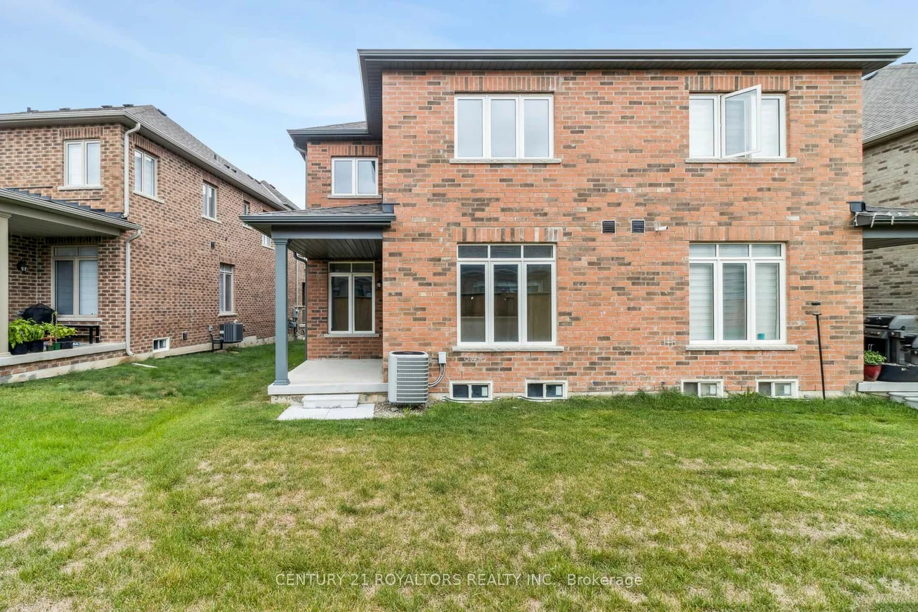 25, Ferragine, Bradford, Bradford West Gwillimbury