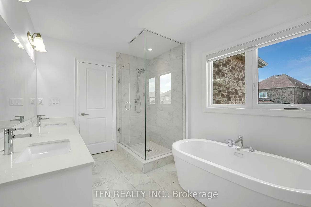 115, Bartram, Bradford, Bradford West Gwillimbury