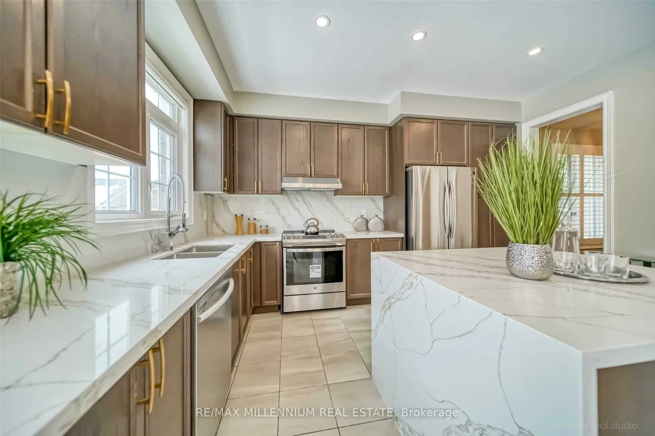 845, Langford, Bradford, Bradford West Gwillimbury