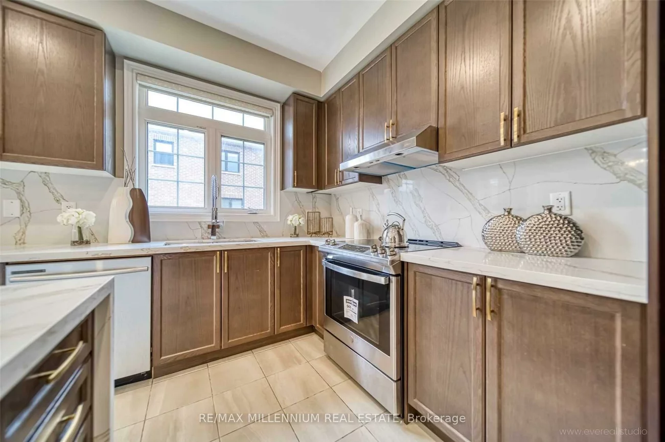 845, Langford, Bradford, Bradford West Gwillimbury