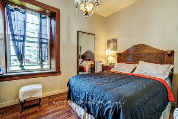 3930, Yonge, Rural Bradford West Gwillimbury, Bradford West Gwillimbury