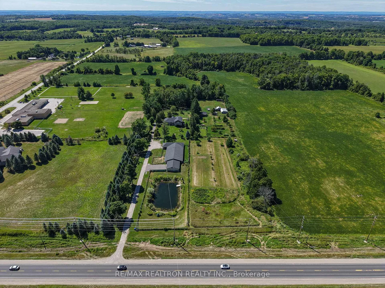 3930, Yonge, Rural Bradford West Gwillimbury, Bradford West Gwillimbury