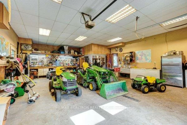 3930, Yonge, Rural Bradford West Gwillimbury, Bradford West Gwillimbury