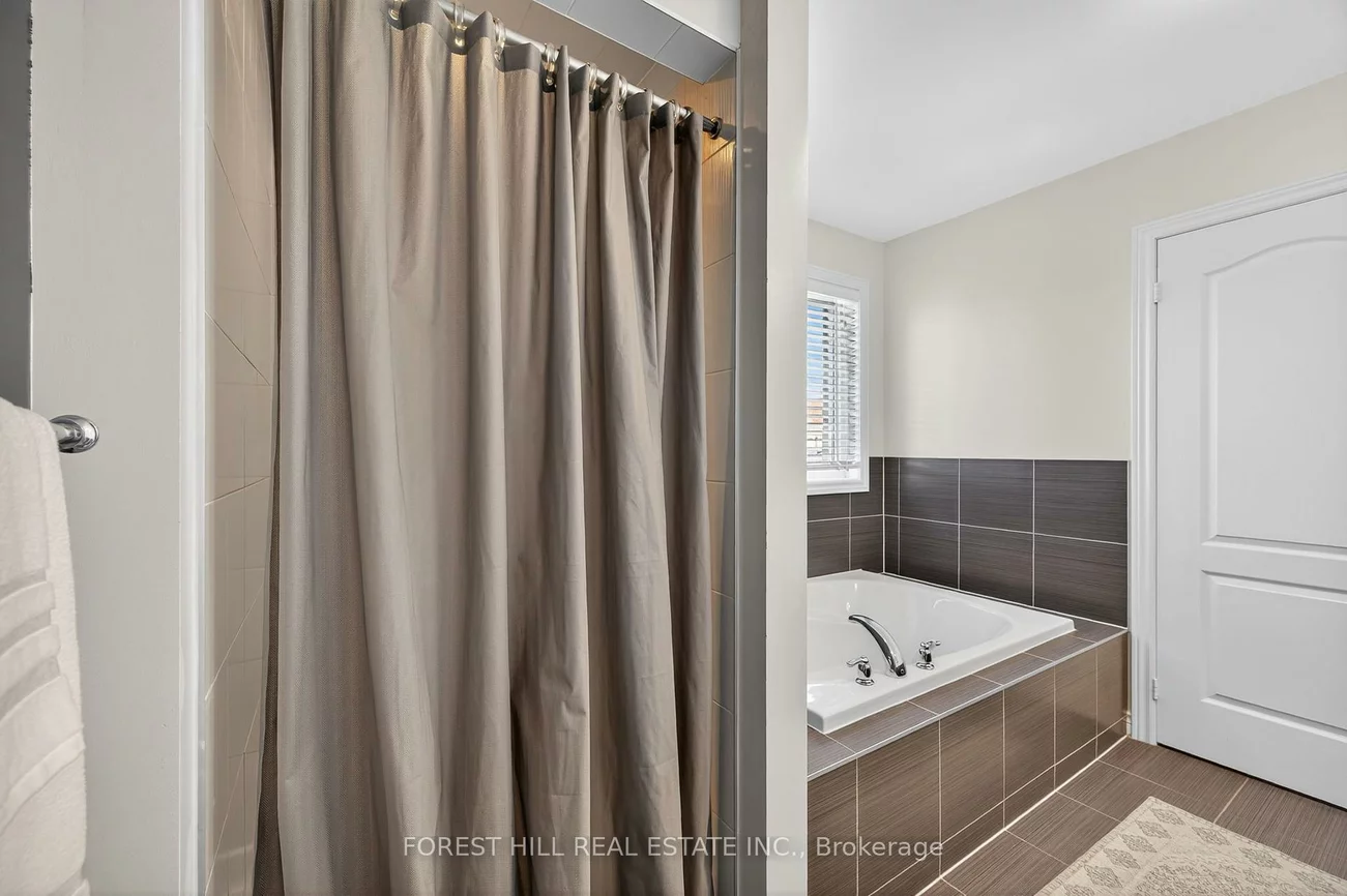 60, Sundragon, Bradford, Bradford West Gwillimbury