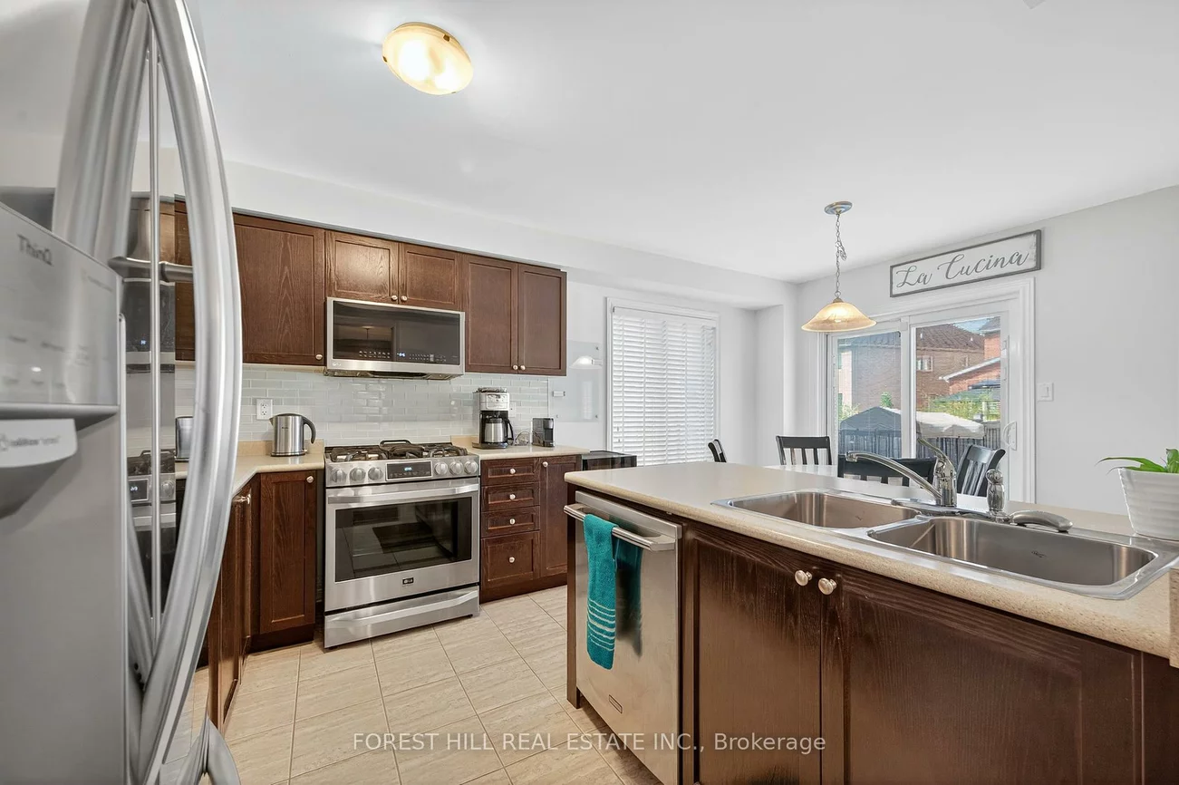 60, Sundragon, Bradford, Bradford West Gwillimbury