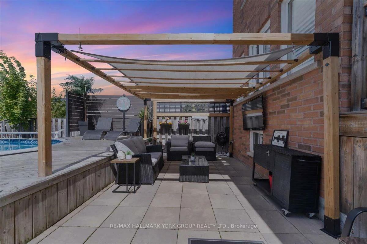 28, West Park, Bradford, Bradford West Gwillimbury