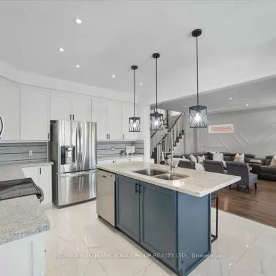 28, West Park, Bradford, Bradford West Gwillimbury