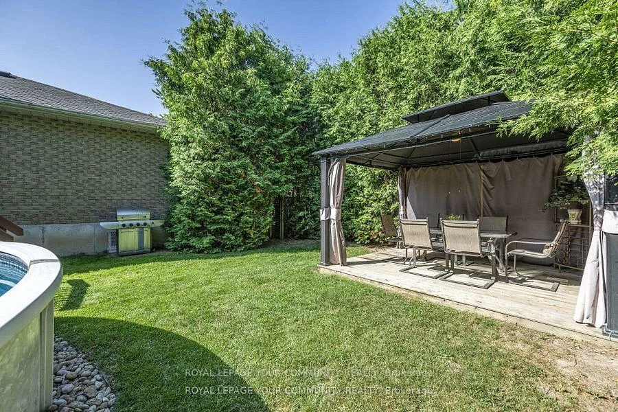69, Wood, Bradford, Bradford West Gwillimbury