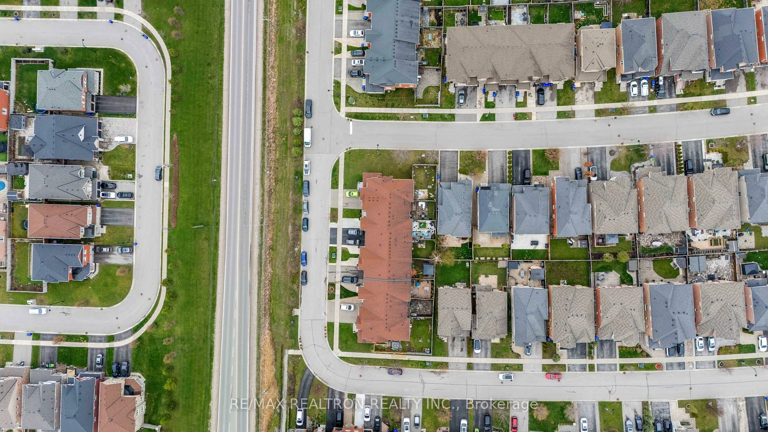 70, Mccann, Bradford, Bradford West Gwillimbury