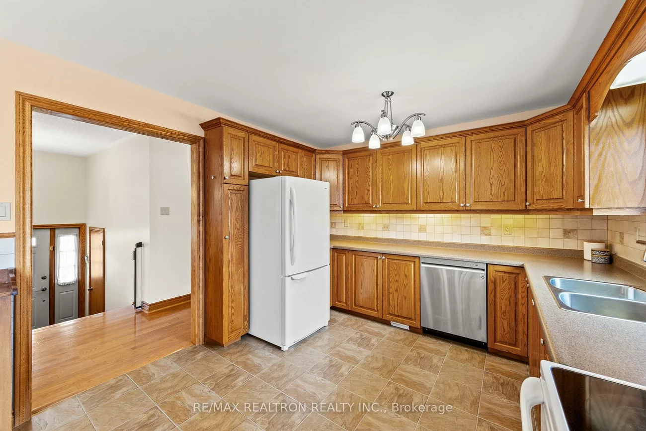 593, Simcoe, Bradford, Bradford West Gwillimbury